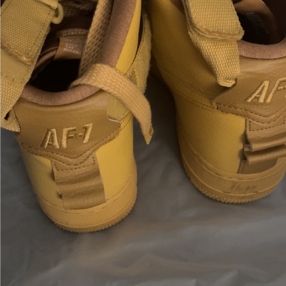 NIKE FORCE 1 - Picture 3 of 12